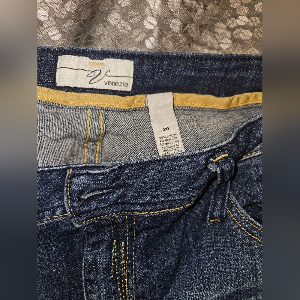 MUST GO!!! Lane Bryant Venezia blue shorts size 20